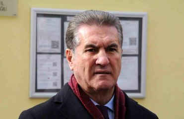 SARIGÜL'DEN FRANSA BAŞKONSOLOSLUĞU ÖNÜNDE TEPKİ