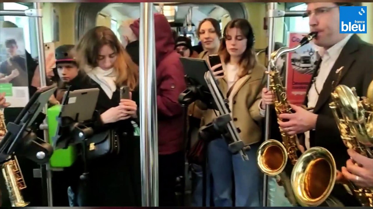 Folle journée de Nantes : un concert de saxophone dans le tram