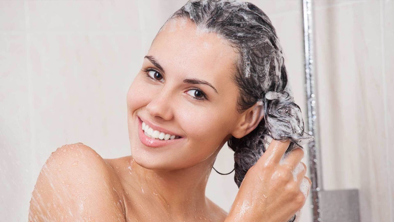 Laut Studie: So oft solltet ihr eure Haare wirklich waschen