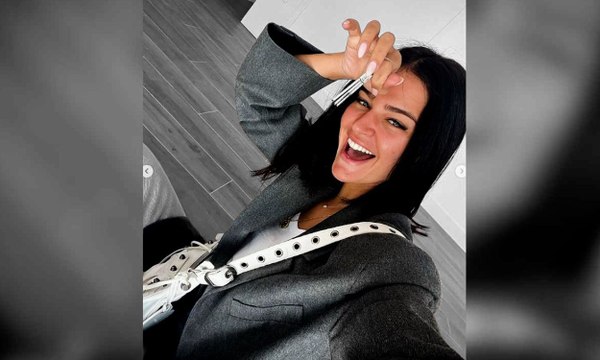 Laura Escanes recibe las llaves de su nuevo hogar