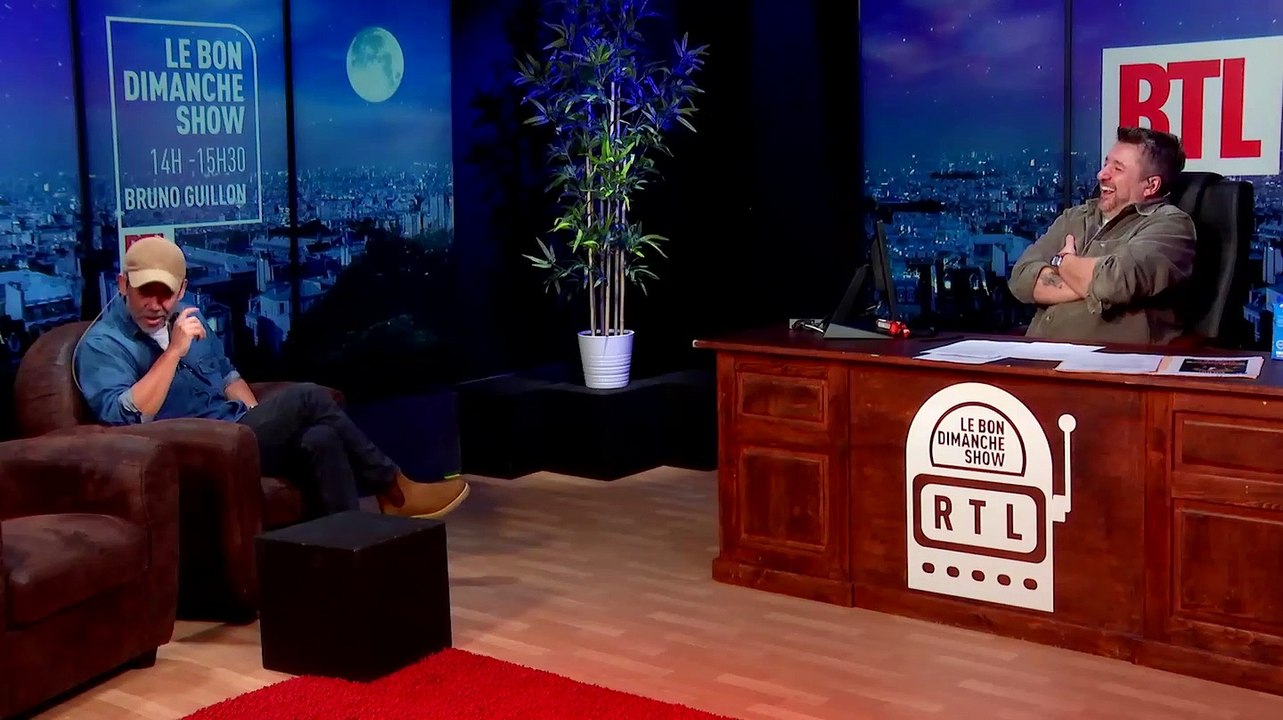 Manu Payet invité de Bruno Guillon dans "Le Bon Dimanche Show"
