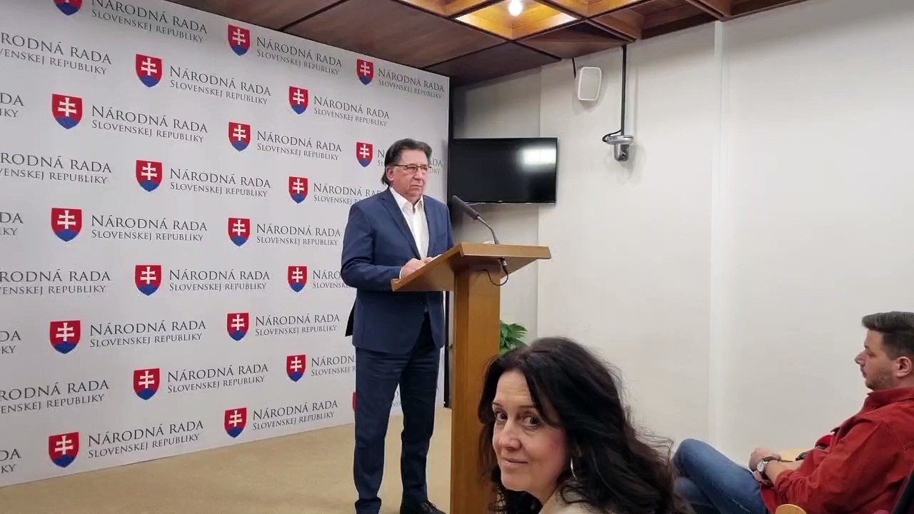 ZÁZNAM: J. Budaj: Spoluprácu s ŠtB som sľúbil, ale nikdy nevykonával
