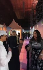 رد فعل غريب من أحلام الشامسي بعد رؤية شبيه طلال مداح