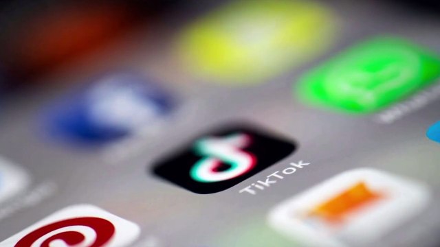 Twitter khairi mohd ariff video _ video fitting room h&m twitter ( 720 X 1280 )