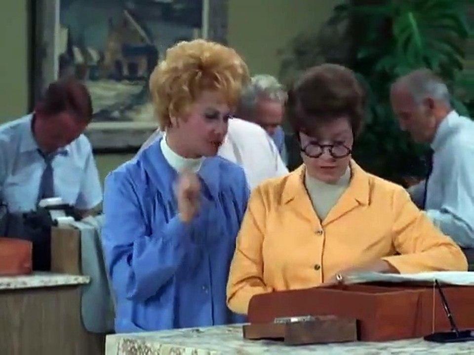 The Lucy Show - Se6 - Ep09 HD Watch
