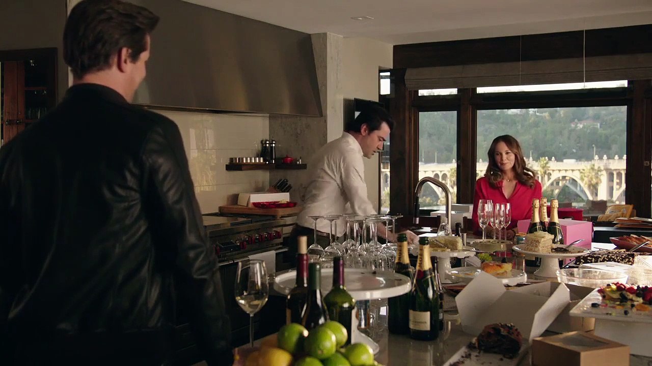 The Romanoffs - Se1 - Ep05 - Bright and High Circle HD Watch