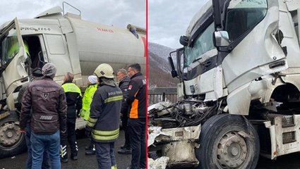 Tıra arkadan çarpan kamyonun kabini 1.5 metre geriye kaydı