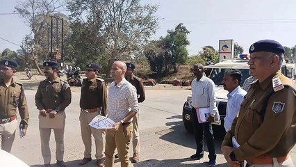 Video herunterladen: SP inspected the story site with officers