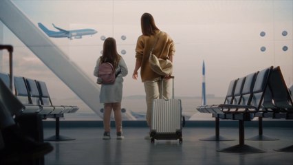 Senators Are Pushing for Air Passenger Protections, Including Refunds — What to Know