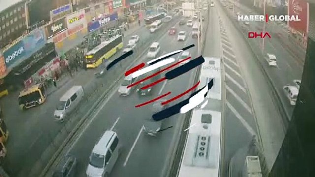 İETT Otobüsü Bahçelievler'de yolcu durağına daldı! Ölü ve yaralılar var