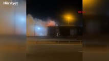 Bakırköy'de metrobüs alev alev yandı... Seferler aksadı