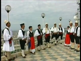 Moj Vlorë e bukur ne gropë