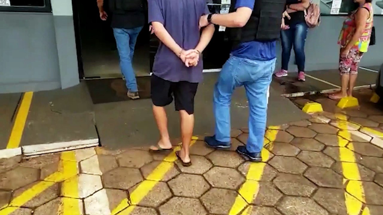 Duas pessoas são detidas por tráfico de drogas
