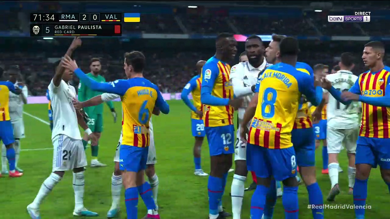 Paulista disjoncte et fracasse Vinicius !