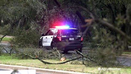 Ice storm brings neighbors closer together