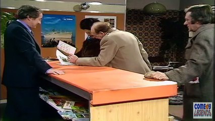 Steptoe and Son - The Party (Christmas Special-1973) | Docfilms