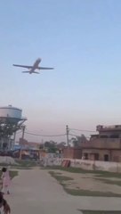 Dangerous Airplane Landing - How its possible