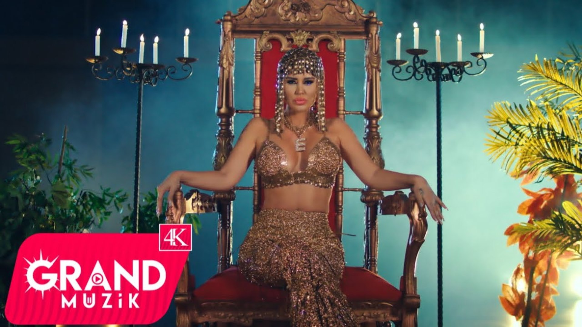 ⁣Ebru Polat - Kıskananlar Çatlasın (Official Video)