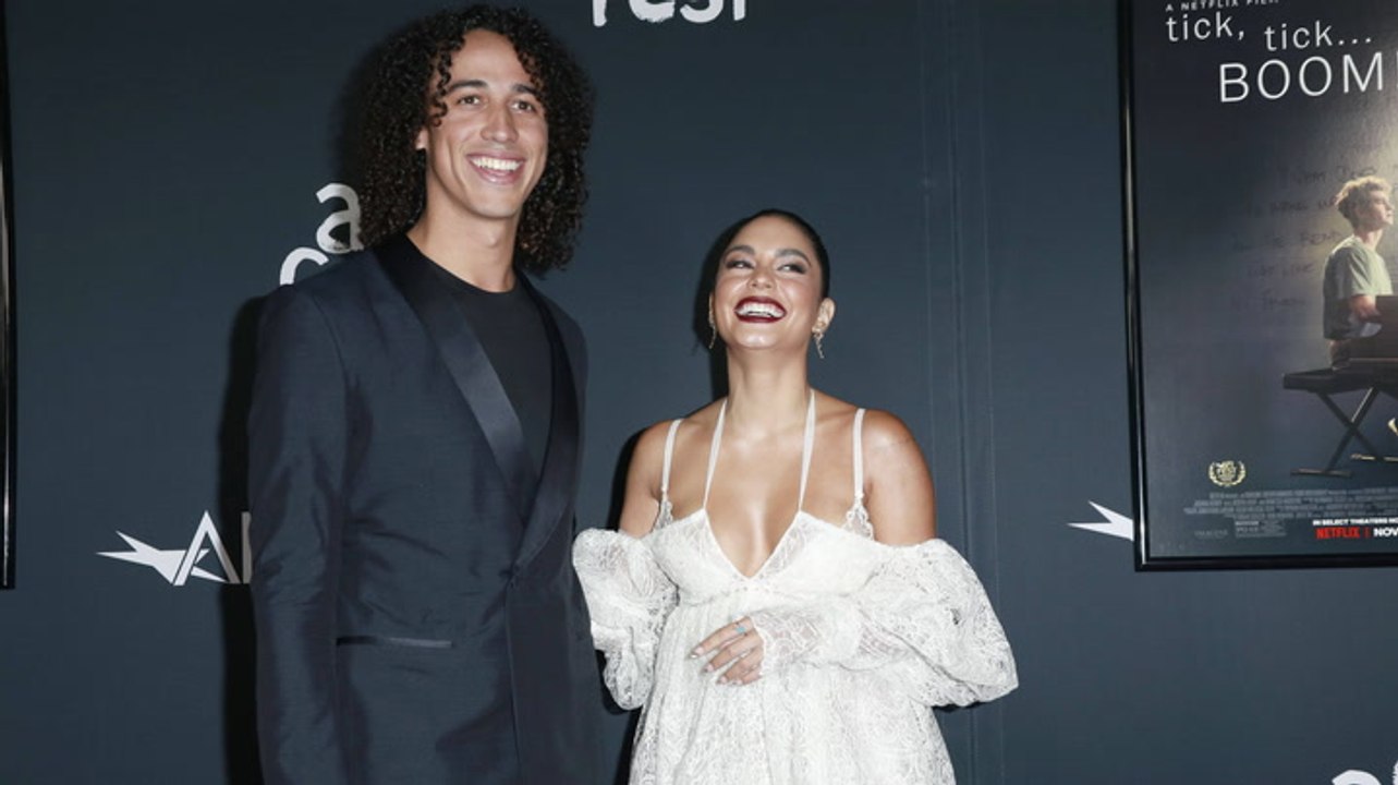 Verlobung bei vanessa hudgens & cole tucker!
