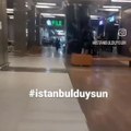 İstanbul'daki AVM'de büyük panik! Acil durum boşaltma çağrısı yapıldı