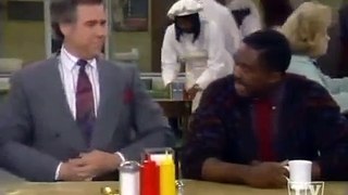Night Court - Se9 - Ep06 - Guess Who's Listening to Dinner HD Watch