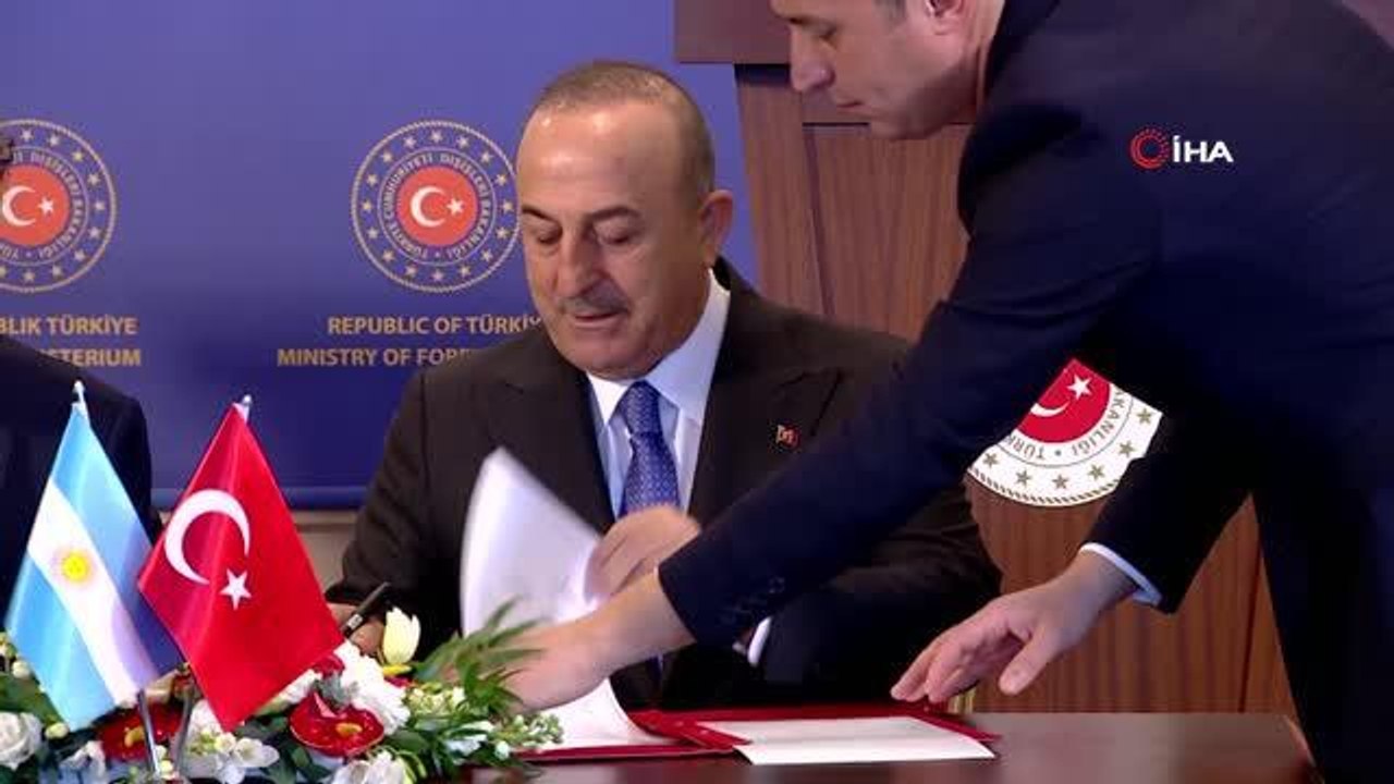 Dışişleri Bakanı Çavuşoğlu'ndan kapatılan konsolosluklara ilişkin açıklama: "Maksatlı olduğunu düşünüyoruz"