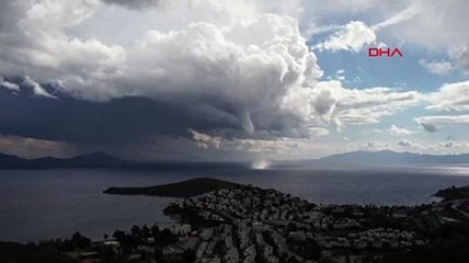 Hortum, dolu, sağanak... Bodrum'da hayat felç oldu!