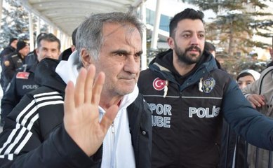 Beşiktaş'a Sivas'ta meşaleli karşılama