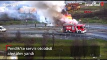 Pendik'te servis otobüsü alev alev yandı