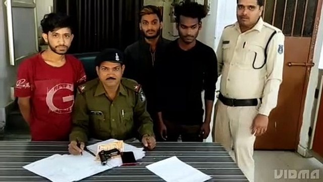 सेल्स मैन व उसके साथी को पिस्टल की नोक पर लूटने वाले तीन लुटेरे गिरफ्तार
