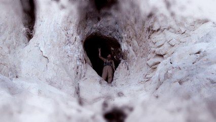 فريق العربية يدخل مخابئ حزب كوملة الكردي الإيراني المعارض