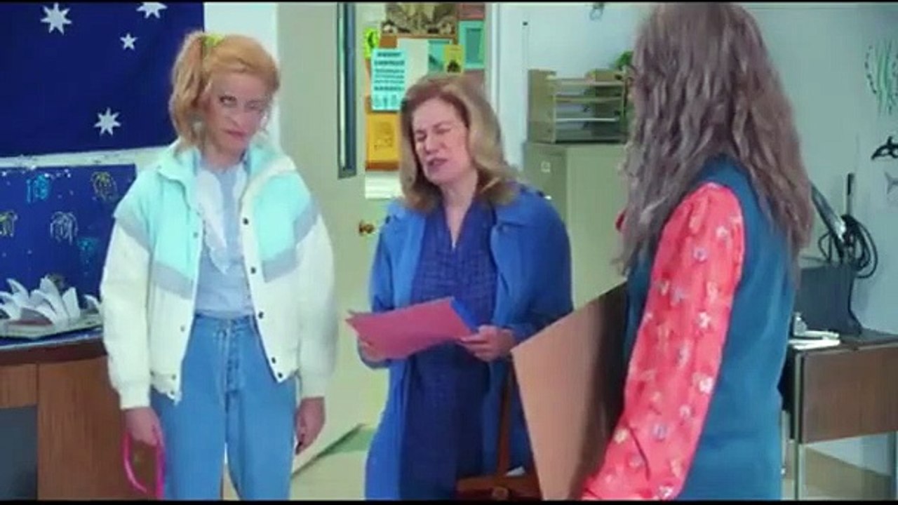 Lady Dynamite - Se2 - Ep06 - Apache Justice HD Watch