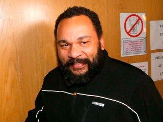 Dieudonné transformé : maquillage, cheveux longs et blonds, la photo inédite d’un retour aux côtés de Francis Lalanne qui se veut fracassant !