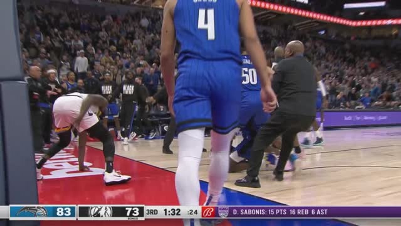 Madness in Minnesota! Five ejected after Rivers...