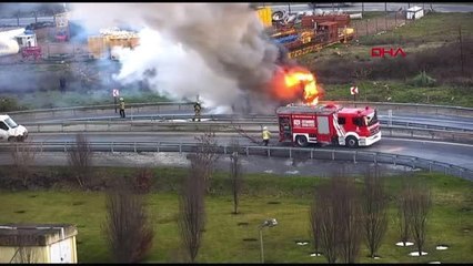 PENDİK'TE SERVİS OTOBÜSÜ ALEV ALEV YANDI