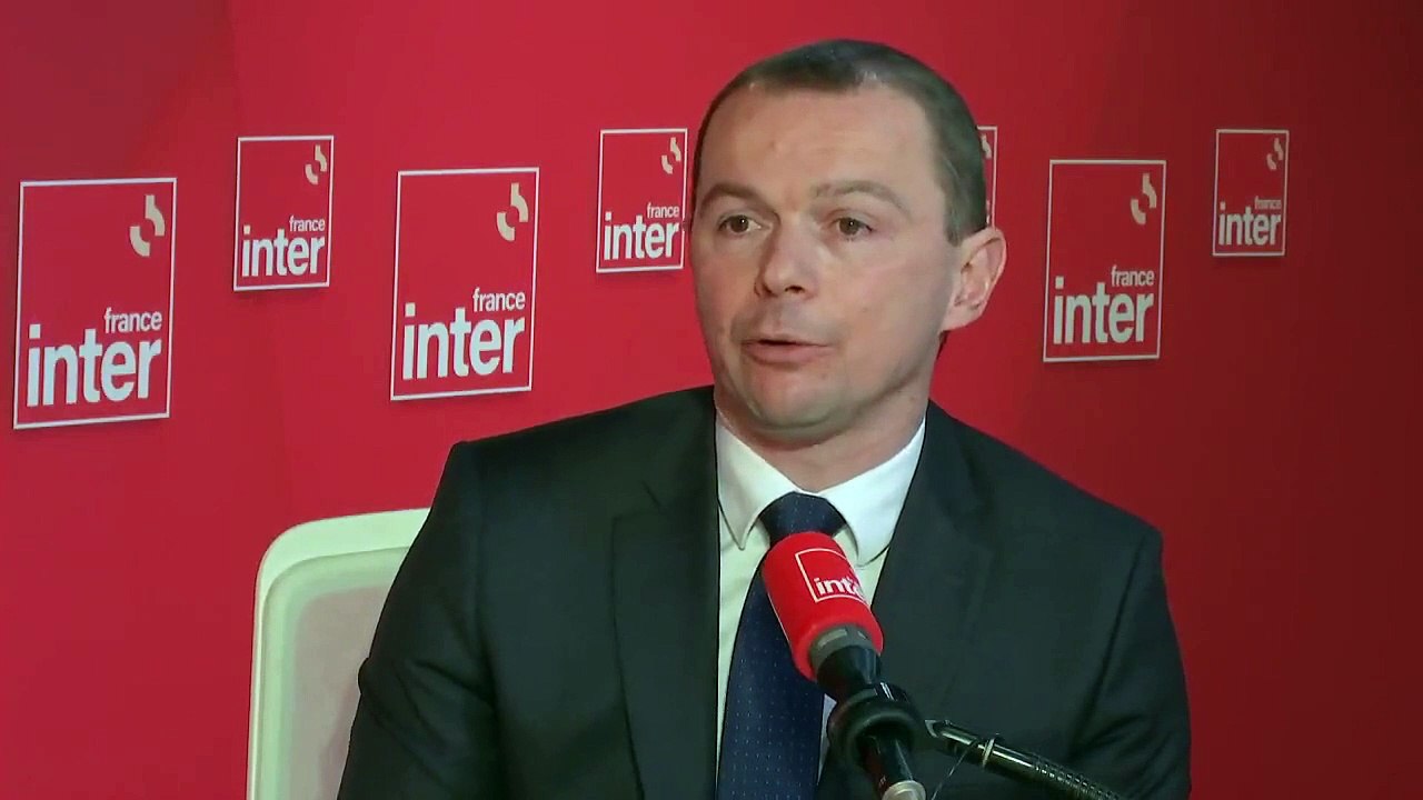 Le ministre du Travail, Olivier Dussopt, confirme être visé par une accusation de "favoritisme": Matignon affirme lui conserver "toute sa confiance"