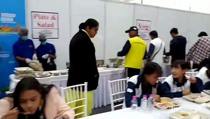 कलेक्टर ने किया स्टेडियम का निरीक्षण