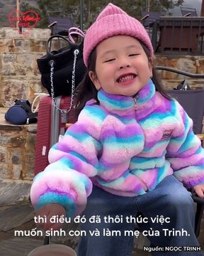 Chẳng bầu bì lại có con gái như bản sao , Ngọc Trinh cưng như trứng, ra đường phải đồ đôi | Điện Ảnh Net