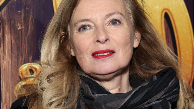 VOICI - On ne m'avait pas prévenu : Valérie Trierweiler parle de ses retrouvailles avec Julie Gayet