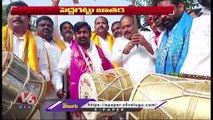 Minister Jagadish Reddy Plays Drums In Peddagattu Lingamanthula Swamy Jatara _ V6 News