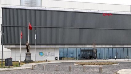 İŞİNE SON VERİLEN BELEDİYE ÇALIŞANI ANKARA'YA YÜRÜYOR