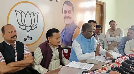 सांसद की भूमिका पर किए सवाल तो लगे भारत माता के जयकारे