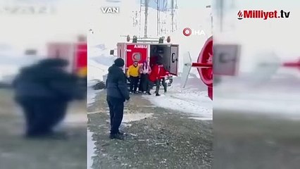Bakan Koca paylaştı! Van’daki hastaya Snowtrack ambulansla ulaşıldı