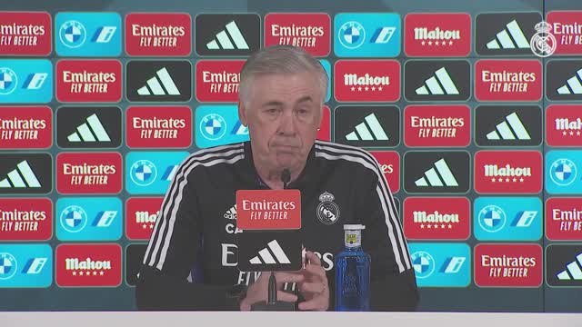 Ancelotti: Alle wollen Trikot von Vinícius