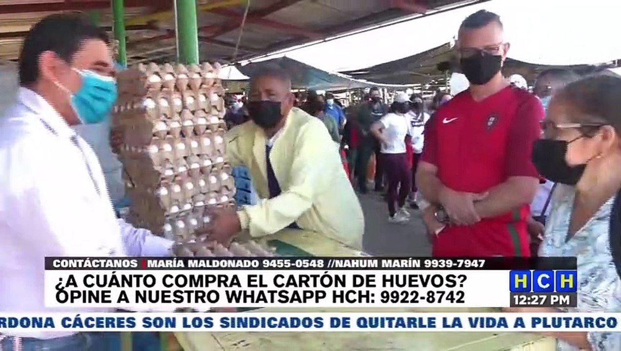 Continúan las largas filas para poder comprar h...