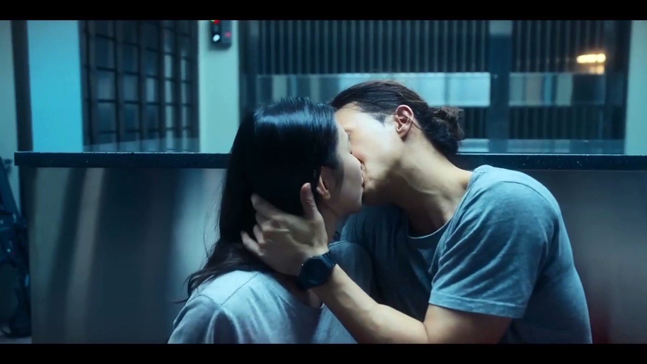 Money Heist: Korea / Kissing Scenes — Denver and Misun (Kim Ji-Hoon and Lee Joo-Bin)