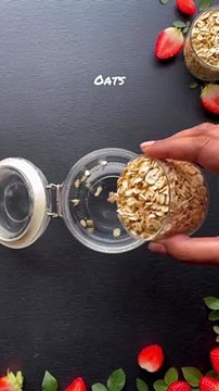 Overnight oats recipe _Do try it and save for later☺️❤️_._Ingredients for overnight oats recipe__Oats 3_4 cup_Milk 1 1_2 cup_Apiary honey dry fruits trail mix 2 tbsp _Top up with strawberry or fruits of your choice_._Here I have use(