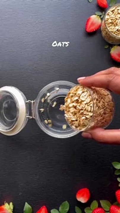 Overnight oats recipe--_Do try it and save for later☺️❤️_._Ingredients for overnight oats recipe__Oats 3_4 cup_Milk 1 1_2 cup_Apiary honey dry fruits trail mix 2 tbsp _Top up with strawberry or fruits of your choice_._Here I have use(