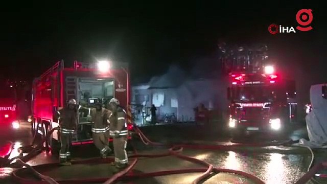 Çatalca’da plastik fabrikası alev alev yandı