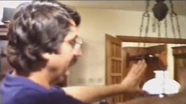 'Bizimkiler'in yönetmeni Yalçın Yelence'nin 33 yıl önceki set görüntüleri ortaya çıktı